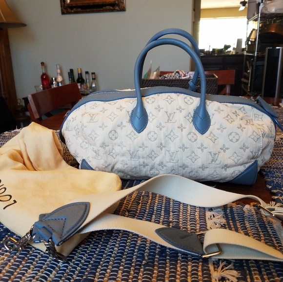 SOLD@! Authentic Louis Vuitton Limited Edition Bl… - Picture 3 of 13